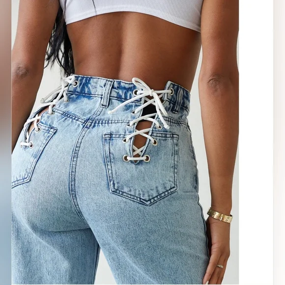 SOLD OUT on EBAY | PrettyLittleThings | NWT Vintage Wash Lace Up Straight Leg - Picture 4 of 5
